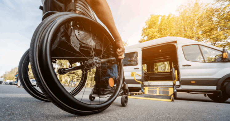 JO 2024 : Stellantis souhaite lancer ses taxis à hydrogène pour les  personnes handicapées